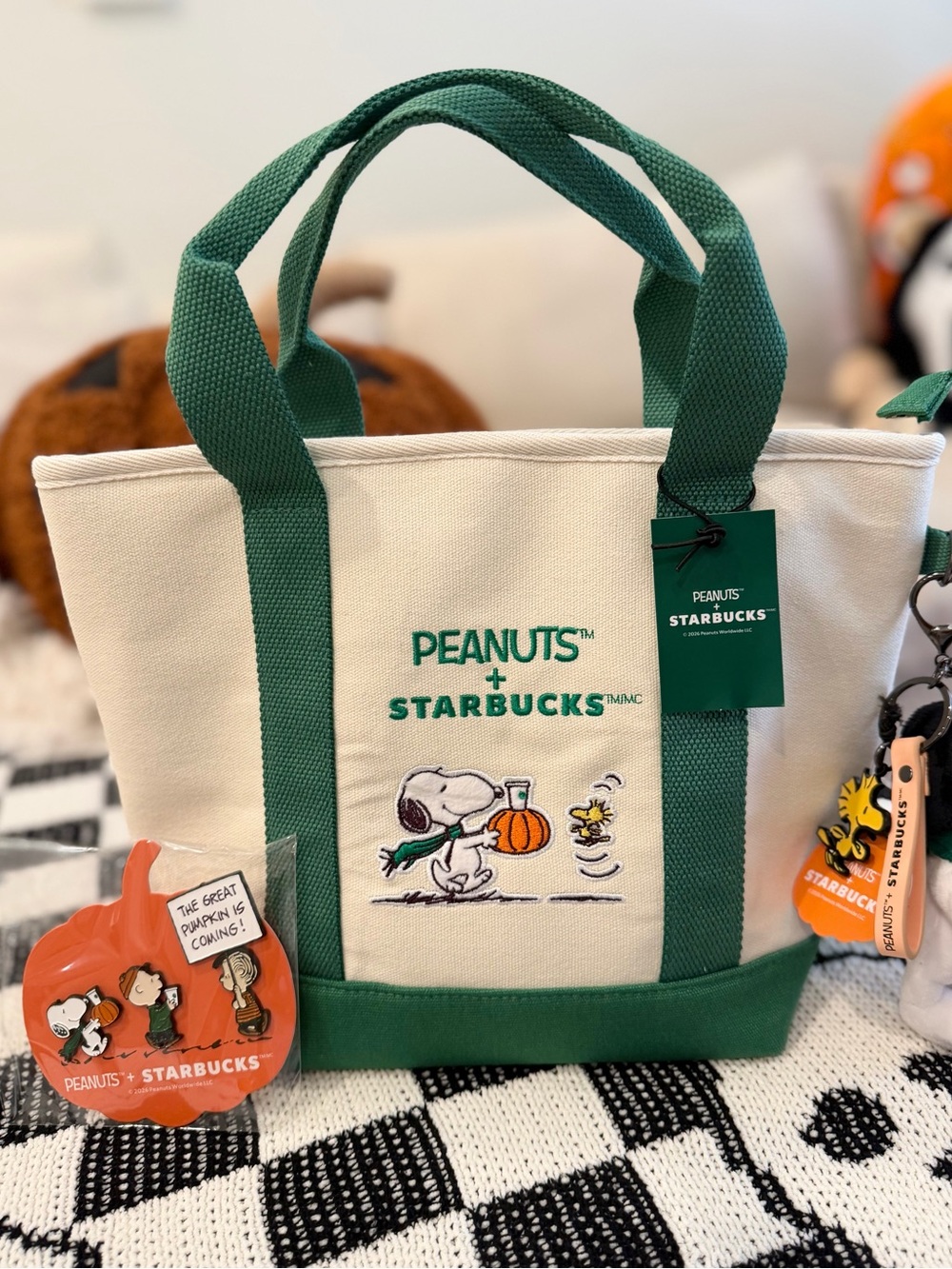 New! Fall 2026 Starbucks x Peanuts Snoopy Tote and Pins set